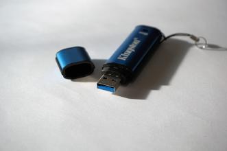 拔出USB存储设备时,为什么要点“安全弹出”呢?
