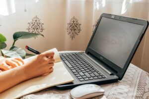 旧电脑坏了，《文件夹加密超级大师》注册码还能去新电脑上使用吗？